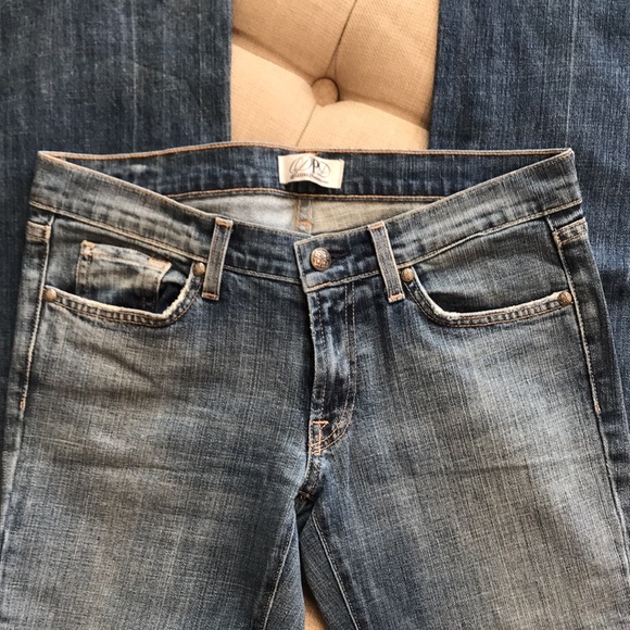 Express Deluxe Premium Denim Jeans - Picture 2 of 10